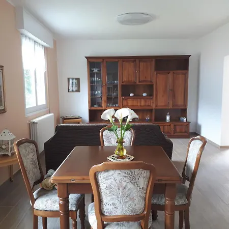 Casa Mariuccia Apartment *
